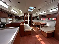 Oceanis 51.1 - Internal image